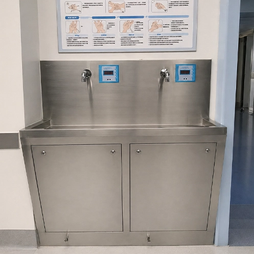 How to Choose the Right Hospital Sink for Clinics & Labs